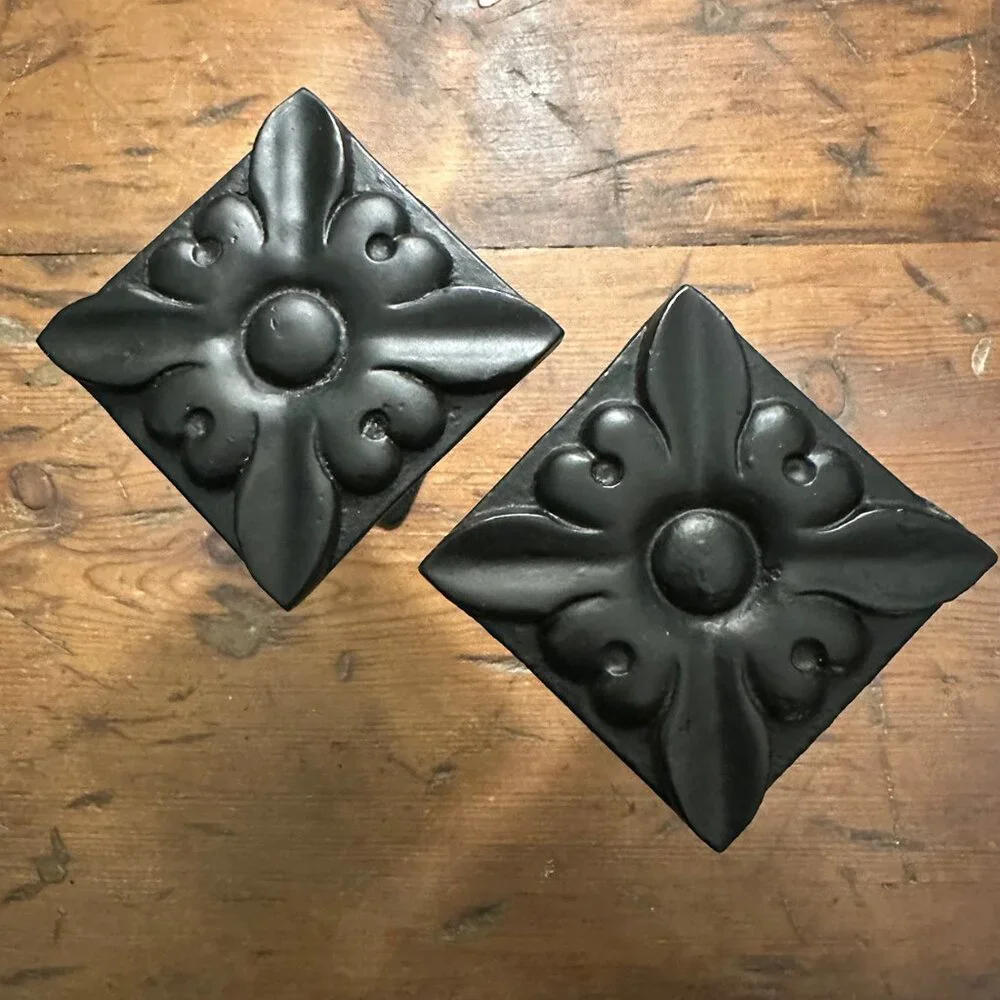 Anthropologie Set of Fleur de Lis Black Iron Holdbacks
